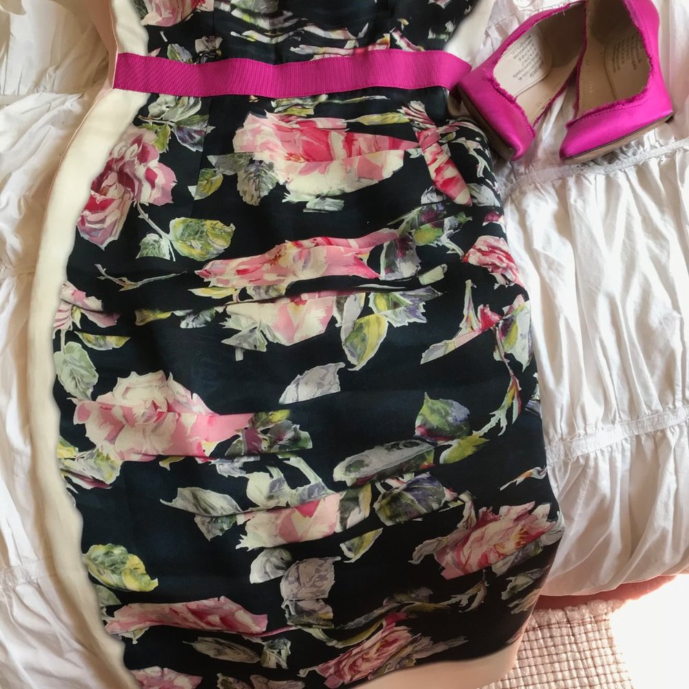 Dolce & Gabbana silk floral knee-length dress size 6